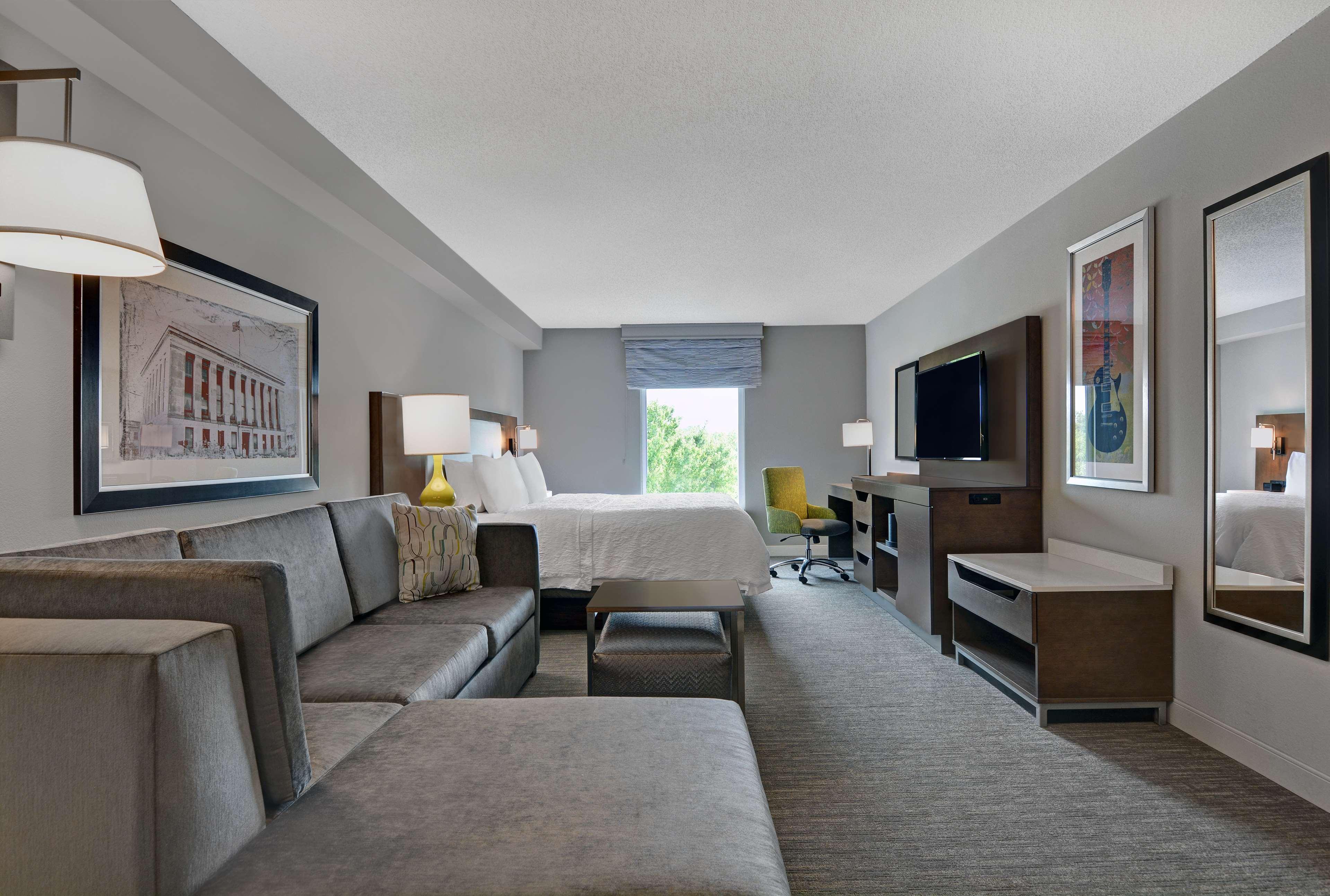 Hampton Inn Галлатин Экстерьер фото
