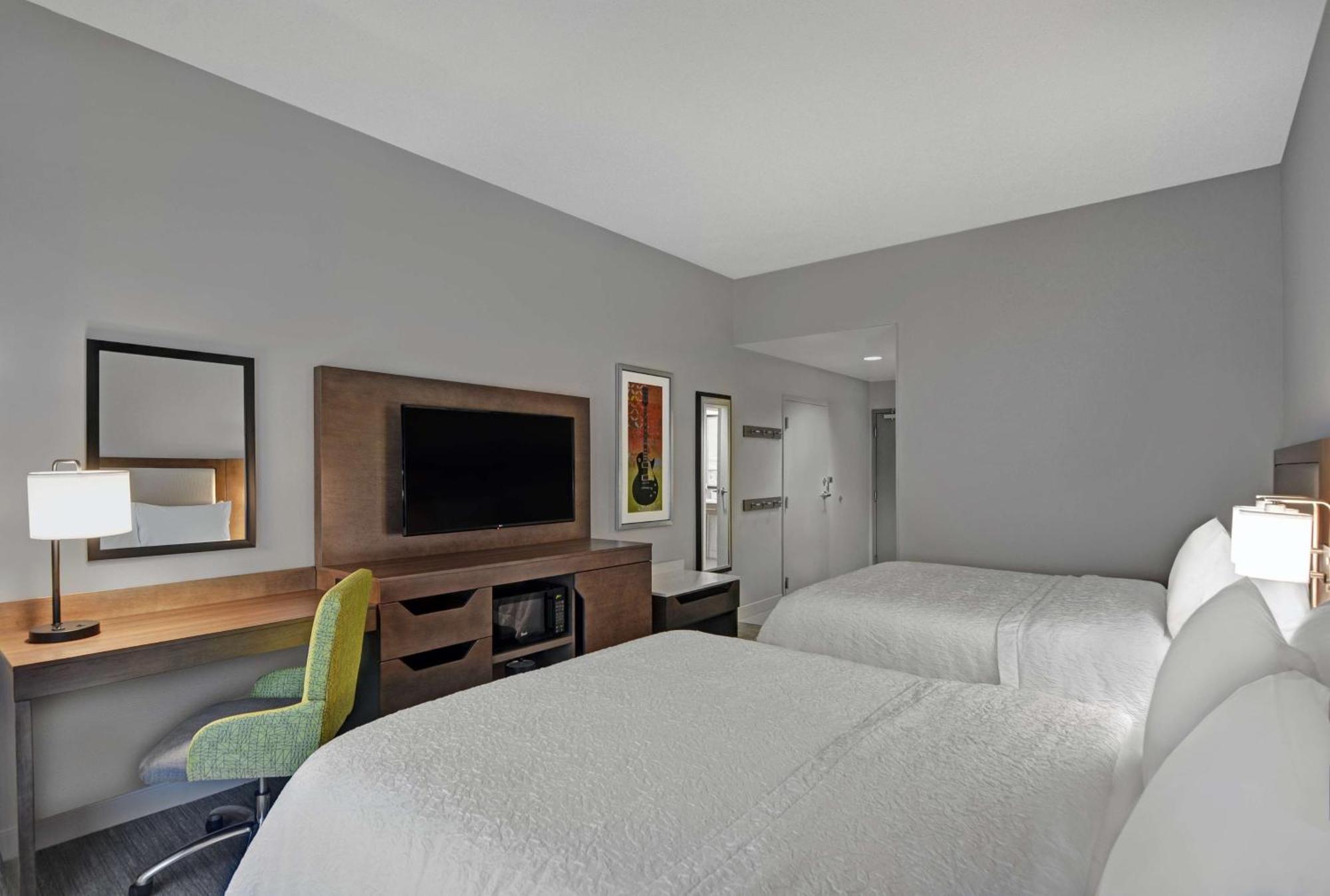 Hampton Inn Галлатин Экстерьер фото