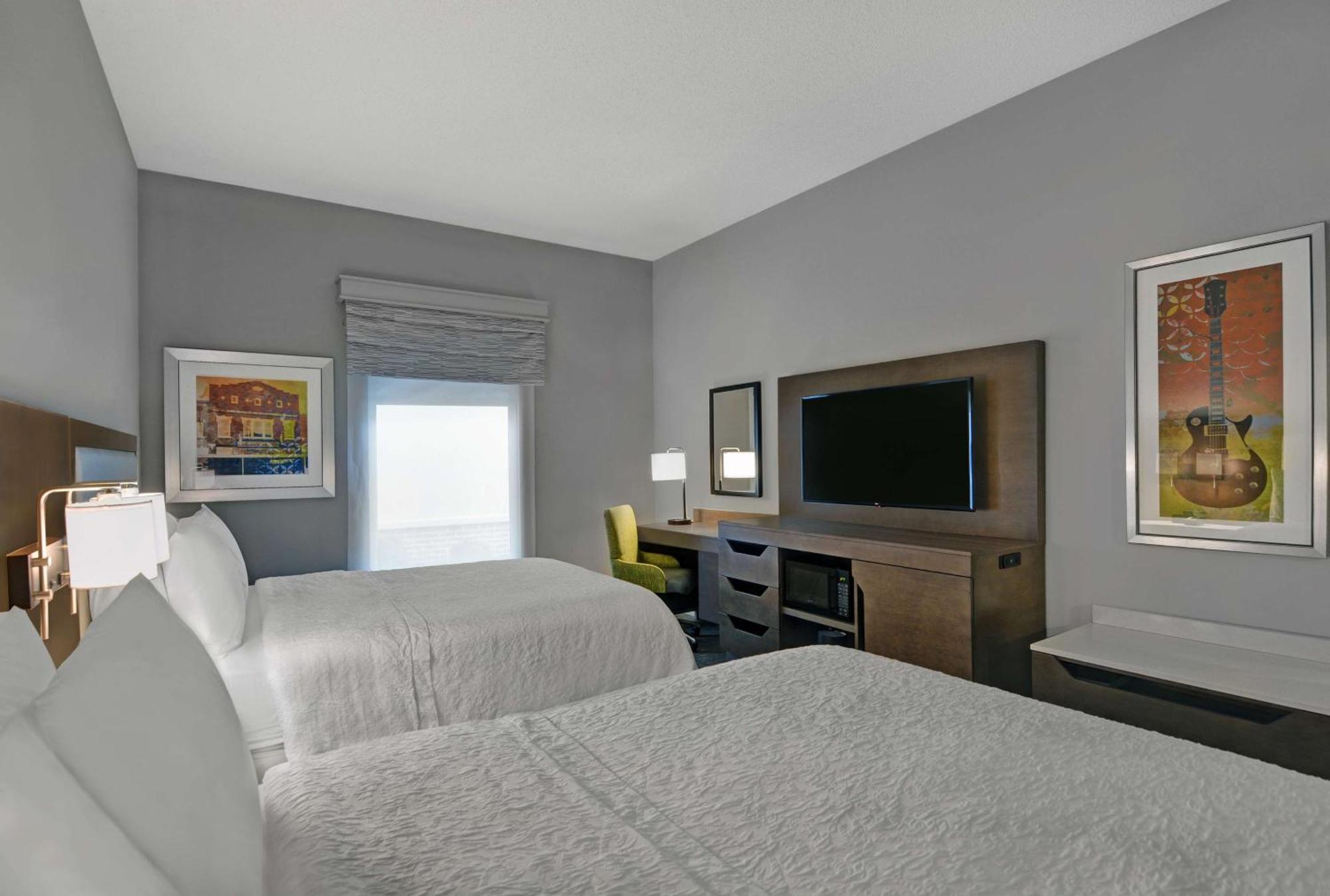 Hampton Inn Галлатин Экстерьер фото