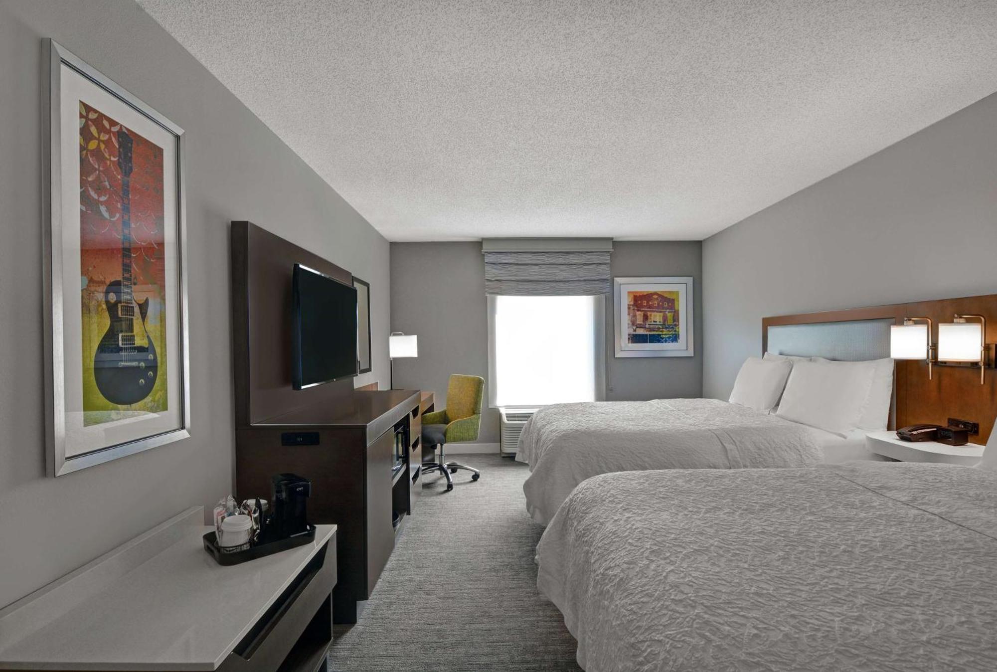 Hampton Inn Галлатин Экстерьер фото