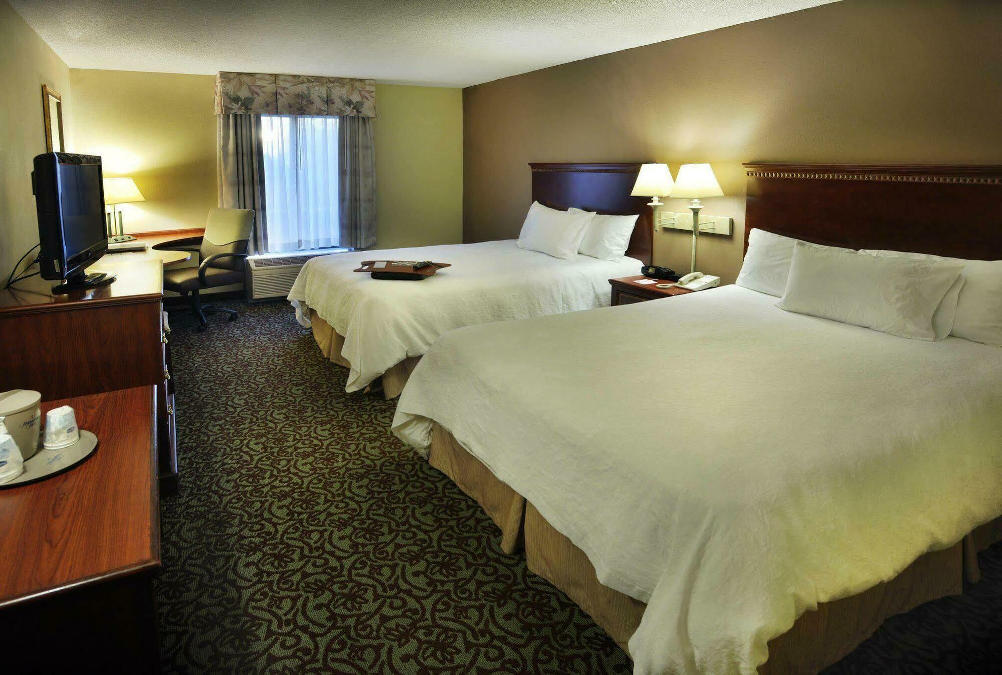 Hampton Inn Галлатин Экстерьер фото